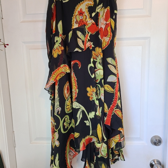 (340) Dana Buchman Woman's Silk Floral Print Skirt, Size: 12 Color: Black - Picture 12 of 16